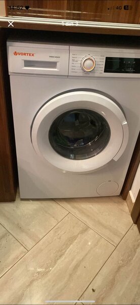 Masina de spalat 8kg vand urgent